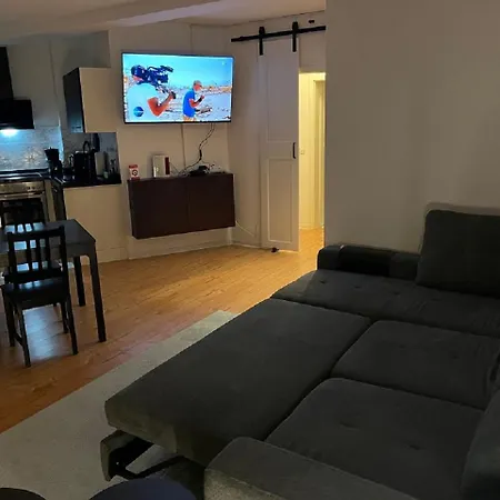 Am Knoops Park Apartment